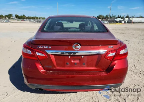 2016 Nissan Altima 2.5 z USA, uszkodzony, nr VIN 1N4AL3AP1GC122065